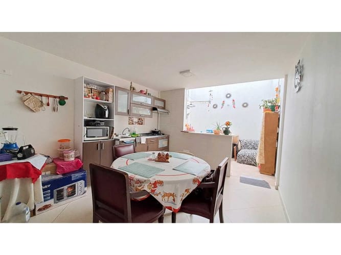 Casa de 4 alcobas en venta en La Chucua, Bogotá, 160 m² · foto 4 de 24