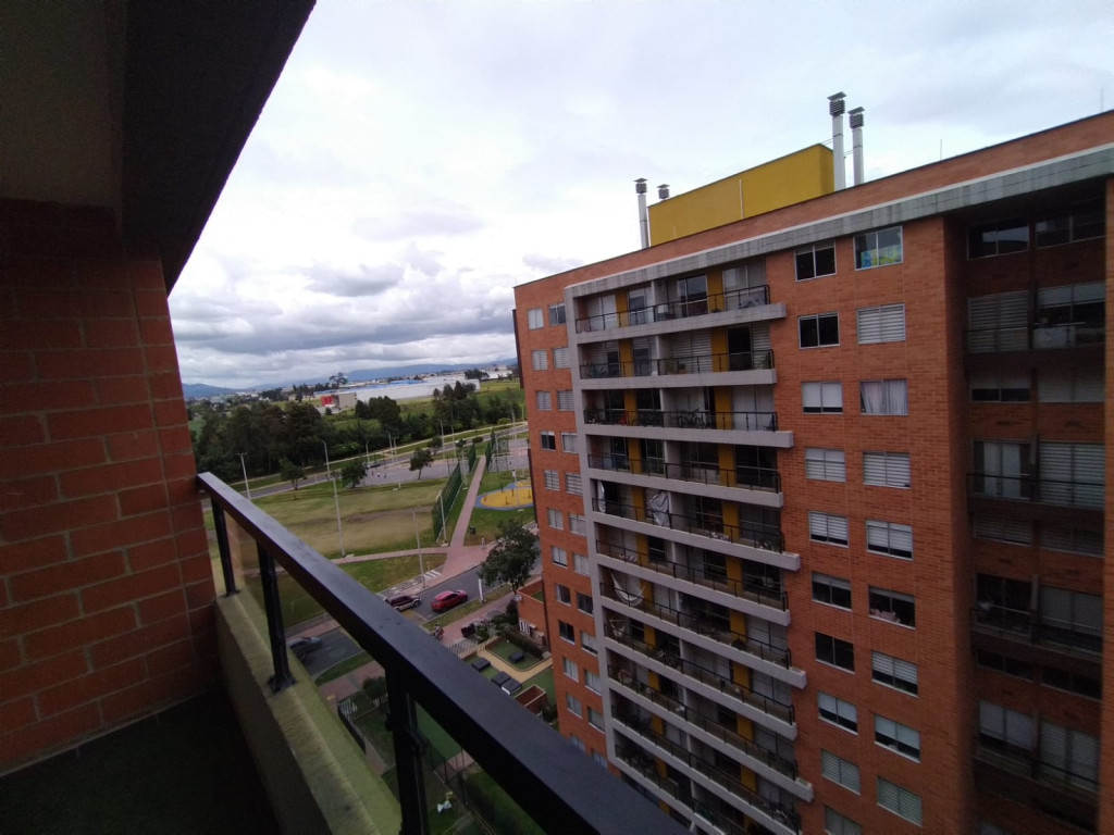 Apartamento en venta en San Jose, Mosquera · foto 5 de 23