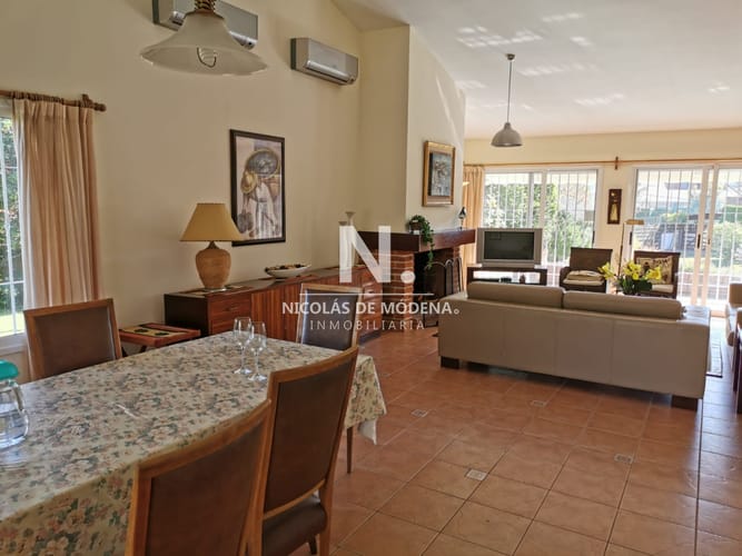Casa en Cantegril - Punta del Este de 4 dormitorios. · Foto 3