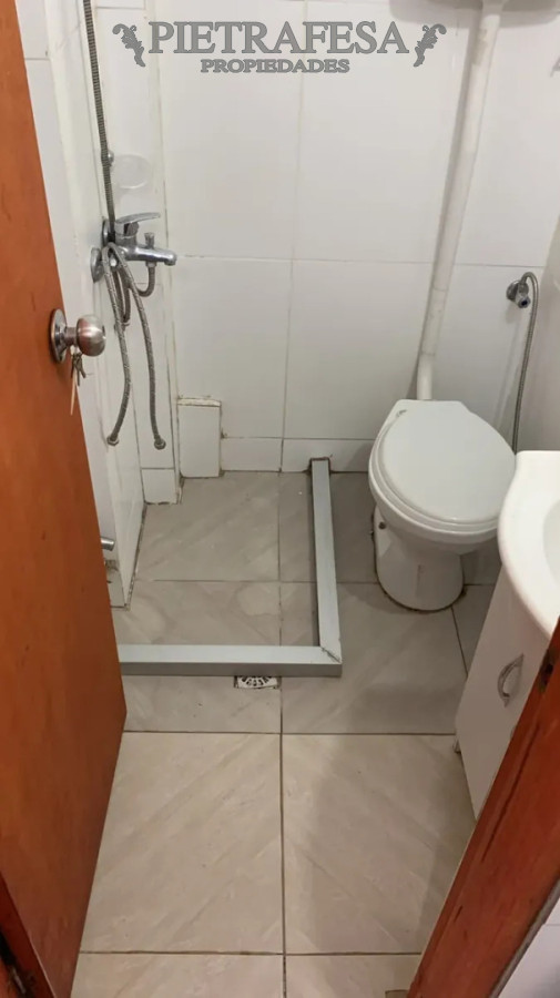 Apartamento en alquiler, 1 dormitorio, 1 baño. Sin gastos comunes. Tres Cruces. · Foto 11