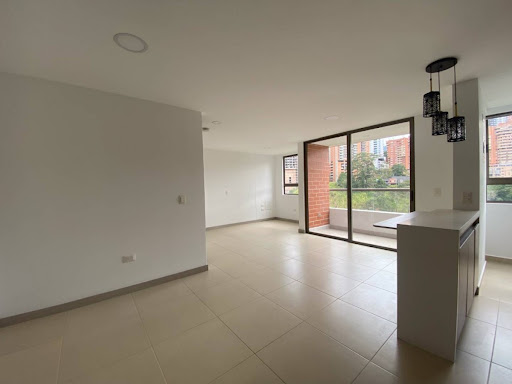 Apartamento en arriendo en Las Lomitas, Sabaneta · foto 2 de 13