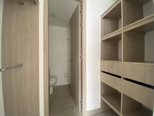 Apartamento en arriendo en Las Lomitas, Sabaneta · foto 5 de 13