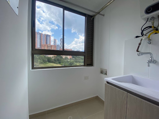 Apartamento en arriendo en Las Lomitas, Sabaneta · foto 10 de 13