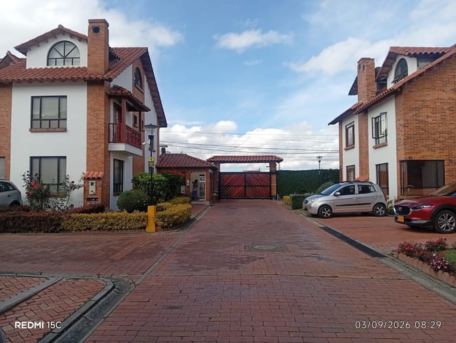 Lote en venta en Pueblo Viejo, Cota, 154 m² · foto 2 de 10