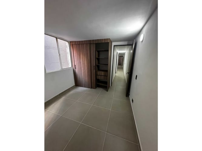 Apartamento de 3 alcobas en venta en Boston, Medellín, 52 m² · foto 3 de 3