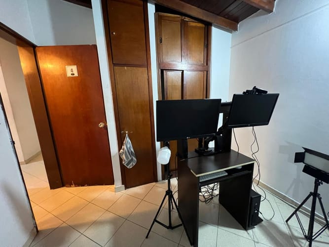 Casa de 5 alcobas en venta en Estadio, Medellín, 137 m² · foto 5 de 14