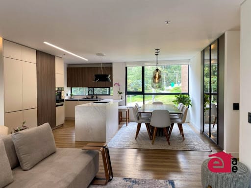 Apartamento en venta en Altos Del Poblado, Medellín · foto 4 de 24