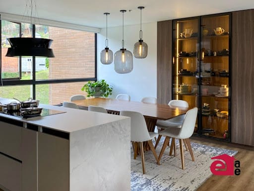 Apartamento en venta en Altos Del Poblado, Medellín · foto 6 de 24