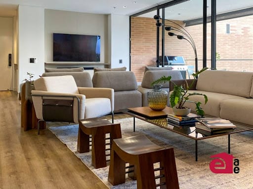 Apartamento en venta en Altos Del Poblado, Medellín · foto 10 de 24
