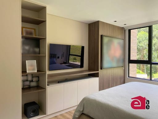 Apartamento en venta en Altos Del Poblado, Medellín · foto 13 de 24