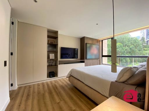 Apartamento en venta en Altos Del Poblado, Medellín · foto 14 de 24
