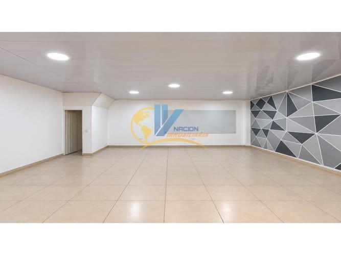 Bodega en arriendo en Norte Bajo, Bucaramanga, 350 m² · foto 4 de 5