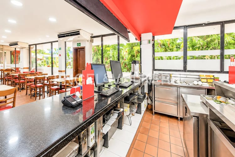Local en venta en El Centro, Cartagena, 232 m² · foto 4 de 6