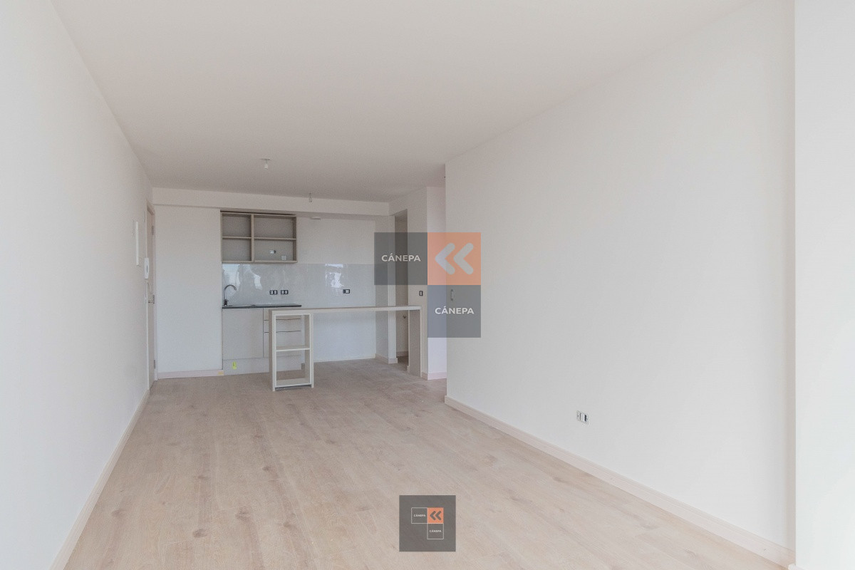 Apartamento en alquiler con la mejor orientación de sol y buen metraje · Foto 9
