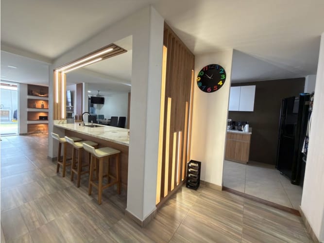 Casa de 4 alcobas en venta en Prados Del Norte, Cali, 225 m² · foto 4 de 20