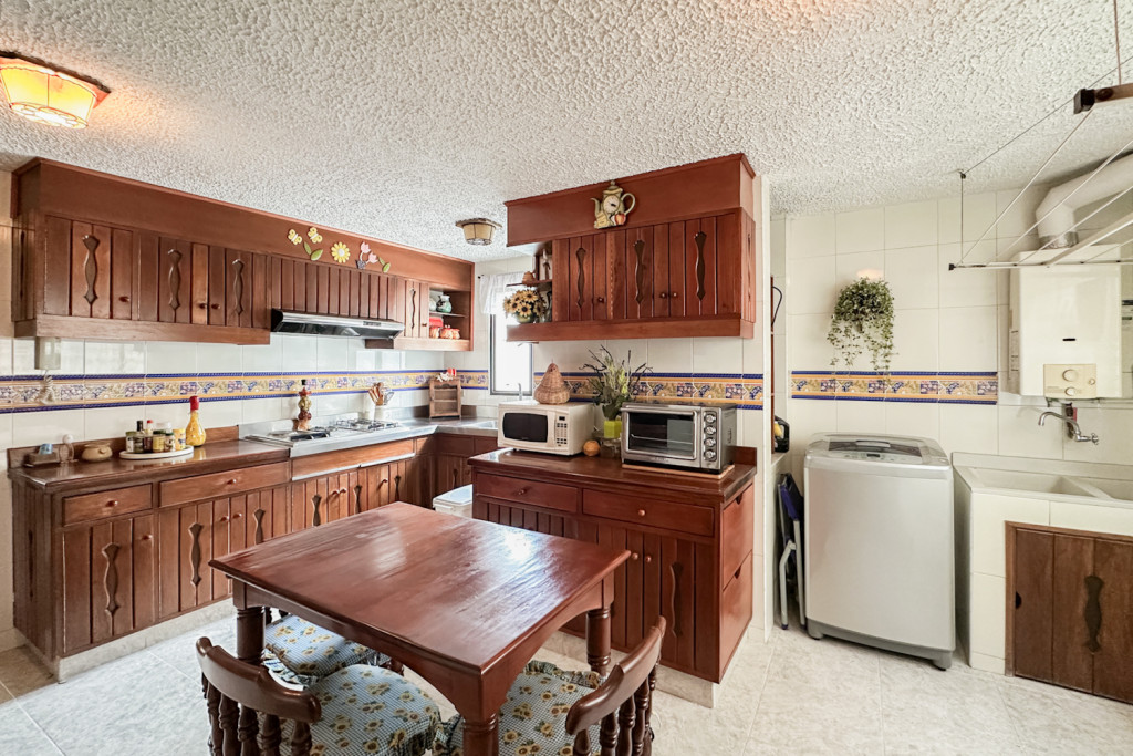 Apartamento en venta en Santa Barbara Central, Bogotá · foto 7 de 22