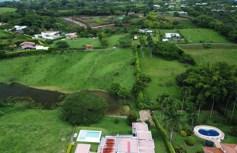 Lote en venta en Cerritos, Pereira, 2038 m² · foto 4 de 24