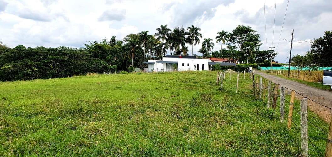 Lote en venta en Cerritos, Pereira, 2038 m² · foto 10 de 24