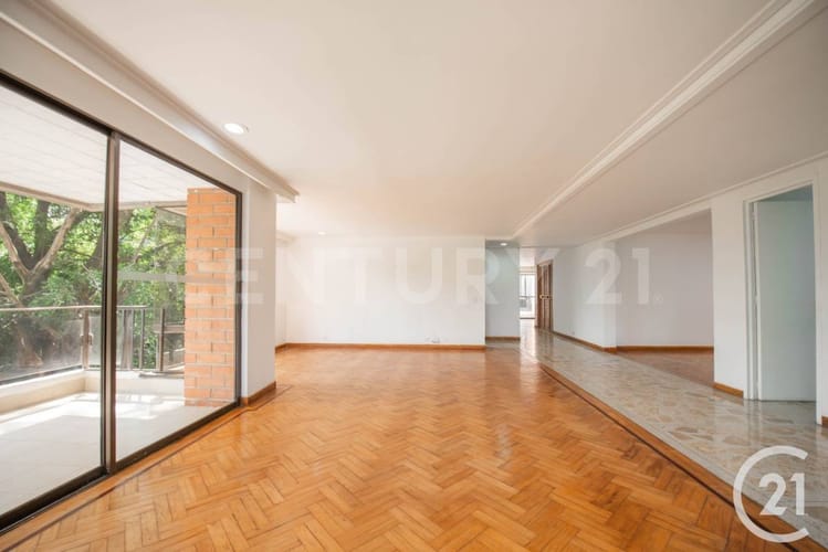 Apartamento de 3 alcobas en arriendo en Alejandría, Medellín, 197 m² · foto 3 de 20