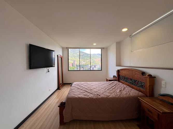 Apartamento de 2 alcobas en arriendo en El Poblado, Medellín, 87 m² · foto 10 de 13
