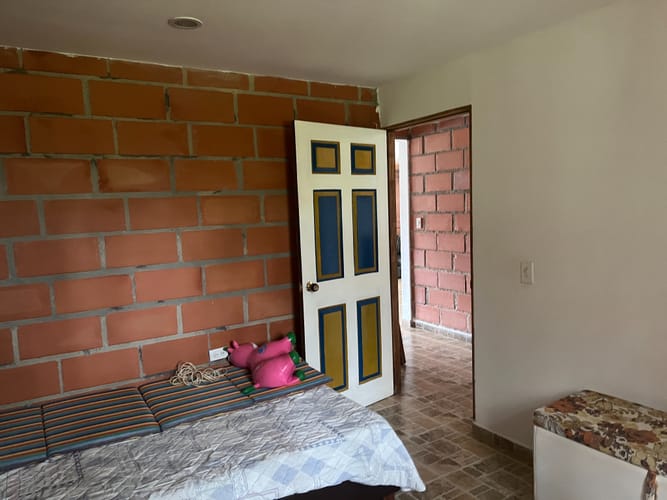Casa de 5 alcobas en venta en Compa�Ia Abajo, Guarne · foto 21 de 24