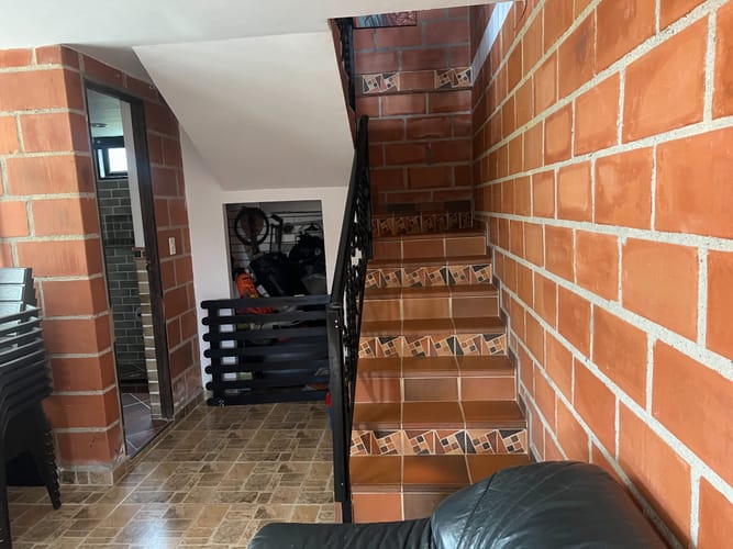 Casa de 5 alcobas en venta en Compa�Ia Abajo, Guarne · foto 17 de 24