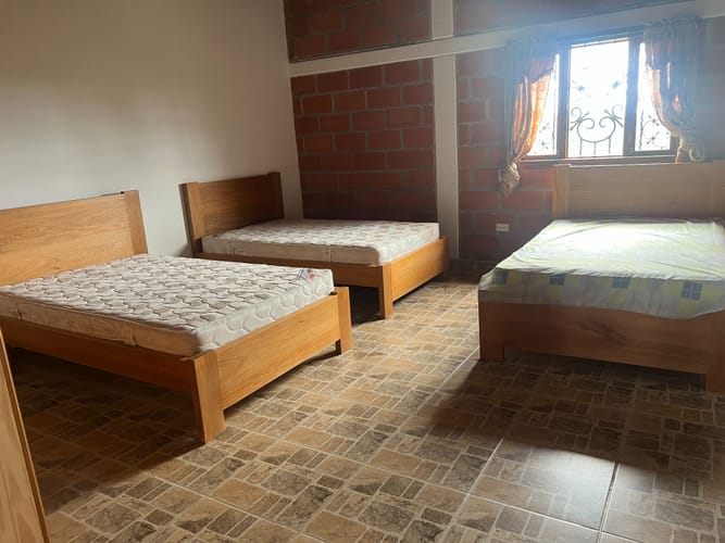 Casa de 5 alcobas en venta en Compa�Ia Abajo, Guarne · foto 18 de 24