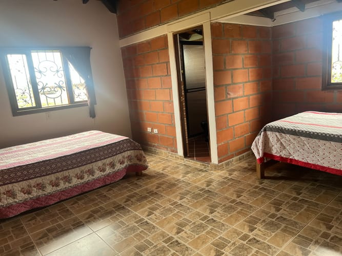 Casa de 5 alcobas en venta en Compa�Ia Abajo, Guarne · foto 20 de 24