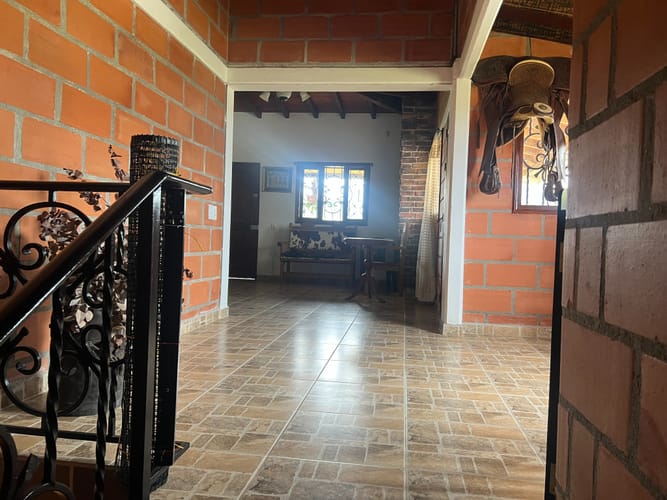 Casa de 5 alcobas en venta en Compa�Ia Abajo, Guarne · foto 16 de 24