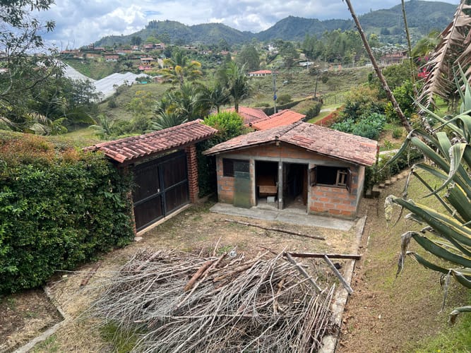Casa de 5 alcobas en venta en Compa�Ia Abajo, Guarne · foto 4 de 24