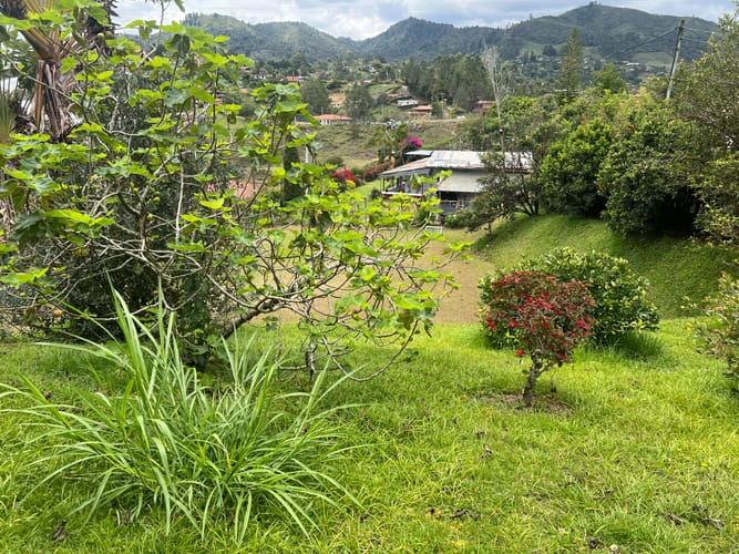 Casa de 5 alcobas en venta en Compa�Ia Abajo, Guarne · foto 9 de 24