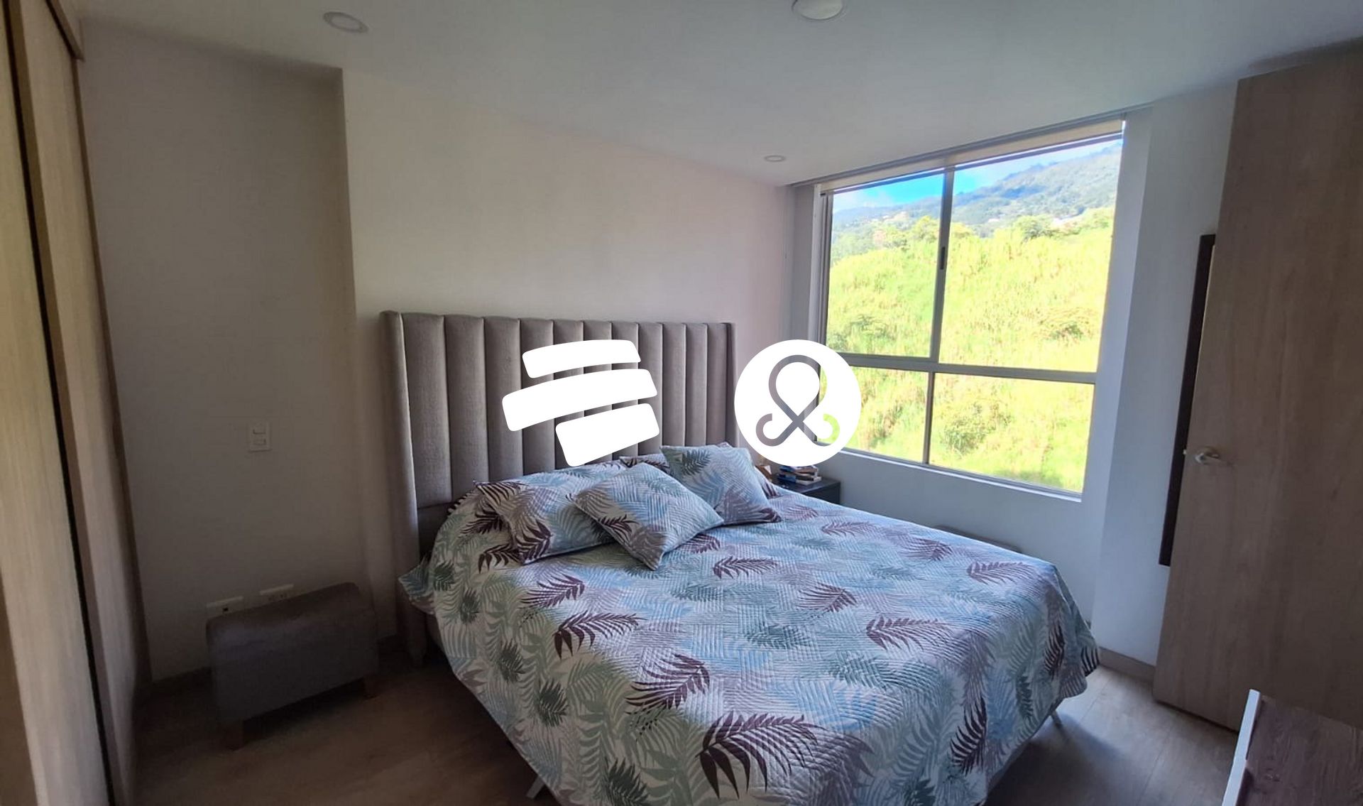 Apartamento en venta en Zona Centro, Envigado · foto 3 de 13