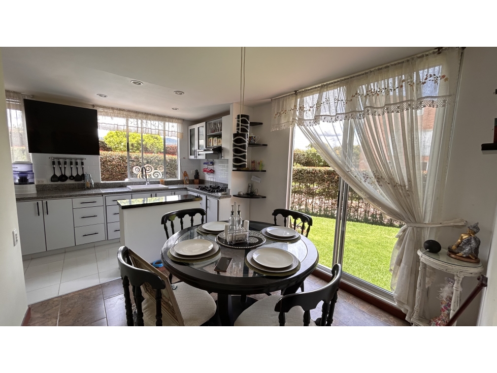 Casa en venta en Chuntame, Cajicá · foto 2 de 24