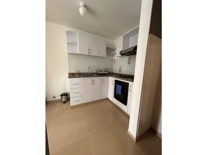 Apartamento de 2 alcobas en venta en Prados Del Limonar, Cali, 70 m² · foto 10 de 24