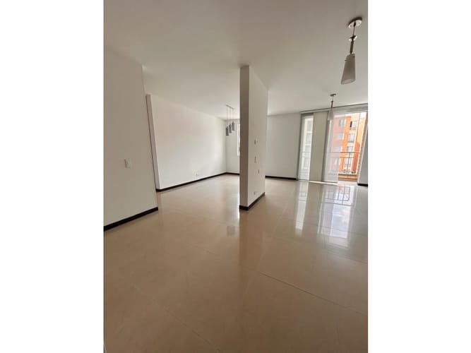 Apartamento de 2 alcobas en venta en Prados Del Limonar, Cali, 70 m² · foto 11 de 24
