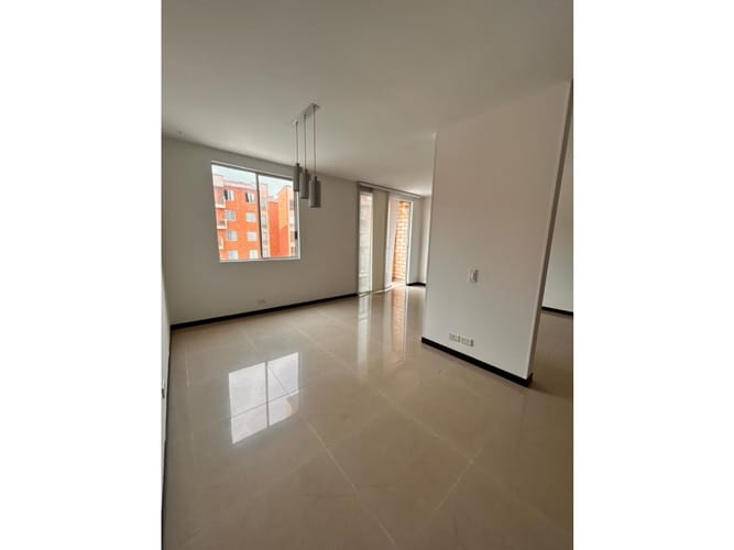Apartamento de 2 alcobas en venta en Prados Del Limonar, Cali, 70 m² · foto 12 de 24
