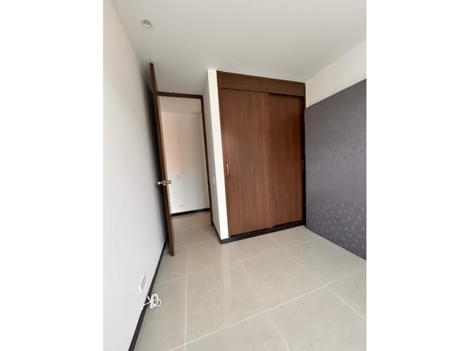Apartamento de 2 alcobas en venta en Prados Del Limonar, Cali, 70 m² · foto 15 de 24