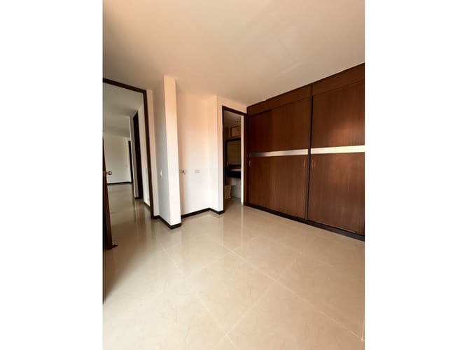 Apartamento de 2 alcobas en venta en Prados Del Limonar, Cali, 70 m² · foto 17 de 24