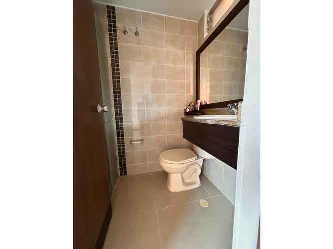 Apartamento de 2 alcobas en venta en Prados Del Limonar, Cali, 70 m² · foto 18 de 24