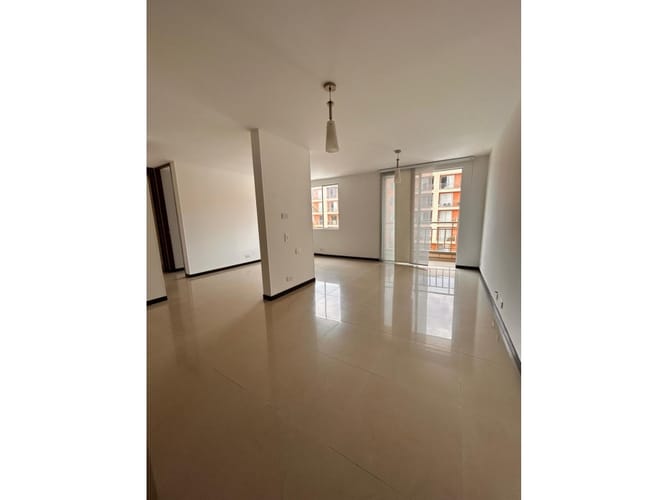 Apartamento de 2 alcobas en venta en Prados Del Limonar, Cali, 70 m² · foto 21 de 24