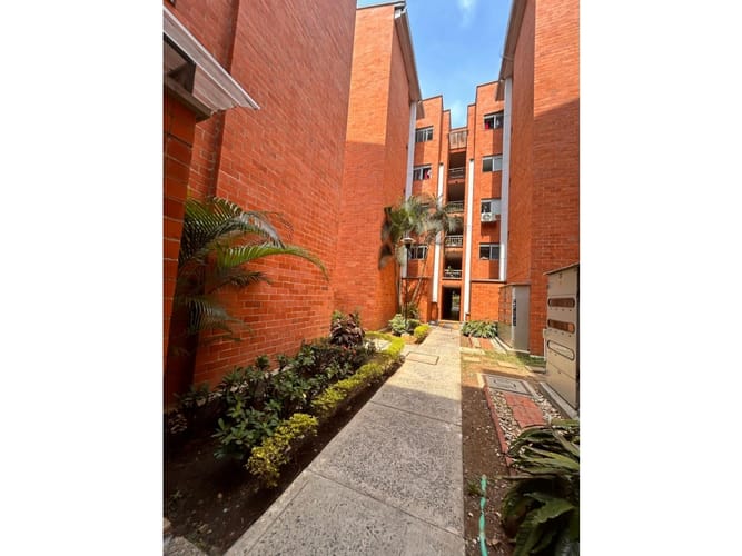 Apartamento de 2 alcobas en venta en Prados Del Limonar, Cali, 70 m² · foto 23 de 24