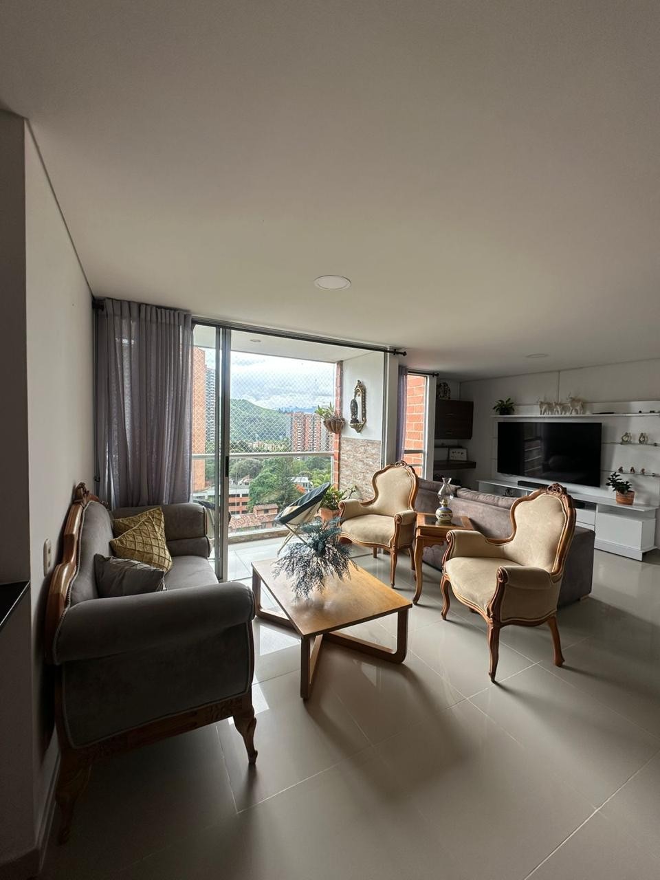 Apartamento en venta en Suramerica, La Estrella · foto 21 de 24