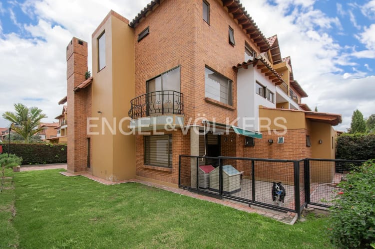 Casa de 4 alcobas en venta en San Jose De Los Nogales, Chía, 286 m² · foto 18 de 20