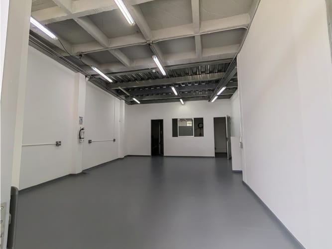 Bodega en venta en Aeropuerto, Rionegro, 213 m² · foto 2 de 8