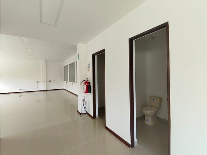 Bodega en venta en Aeropuerto, Rionegro, 213 m² · foto 5 de 8
