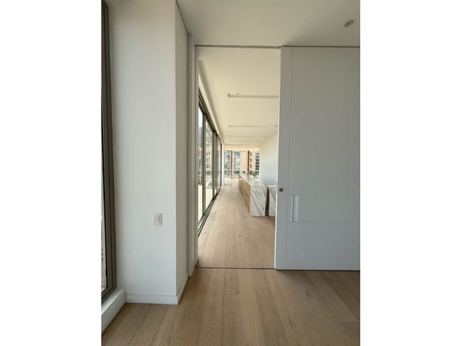 Apartamento de 3 alcobas en venta en Los Rosales, Bogotá, 380 m² · foto 8 de 21