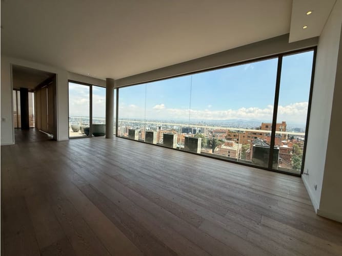 Apartamento de 3 alcobas en venta en Los Rosales, Bogotá, 380 m² · foto 12 de 21
