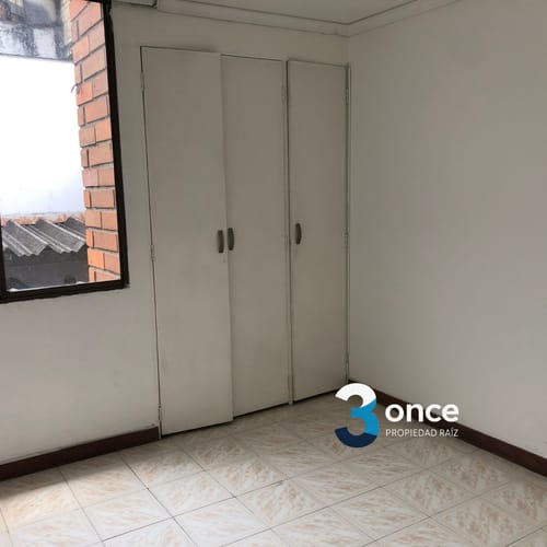 Apartamento de 4 alcobas en venta en La Floresta, Medellín, 96 m² · foto 9 de 13