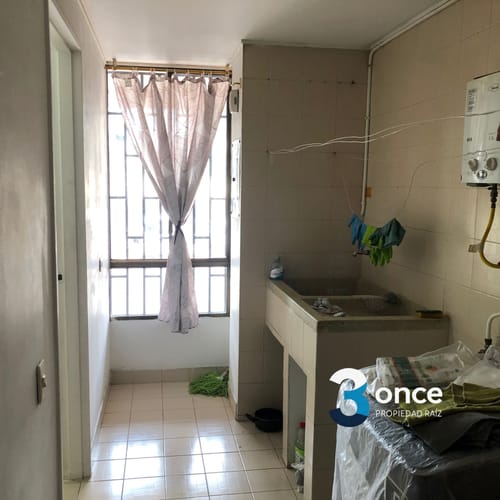 Apartamento de 4 alcobas en venta en La Floresta, Medellín, 96 m² · foto 4 de 13