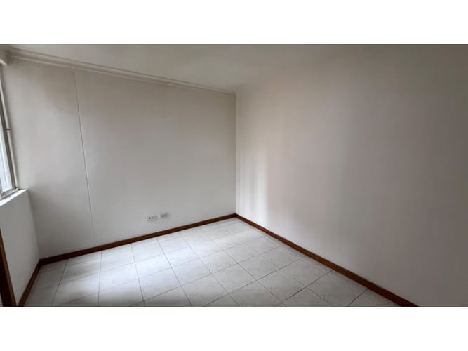 Apartamento de 3 alcobas en venta en Loma Del Indio, Sabaneta, 100 m² · foto 12 de 24
